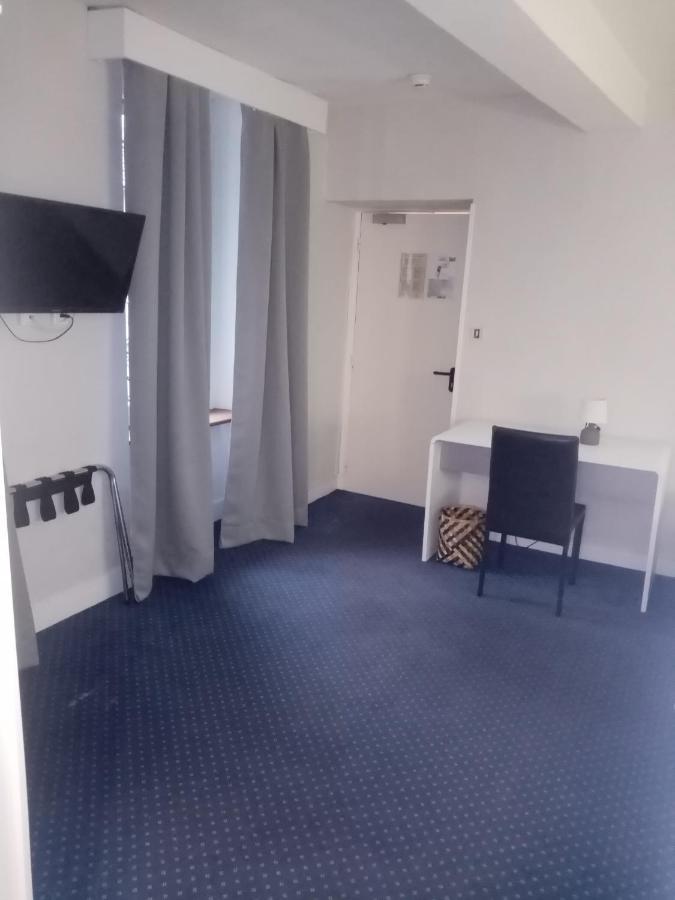 Hotel Confort 09 Ou Hc-09 Tarascon-sur-Ariège Εξωτερικό φωτογραφία