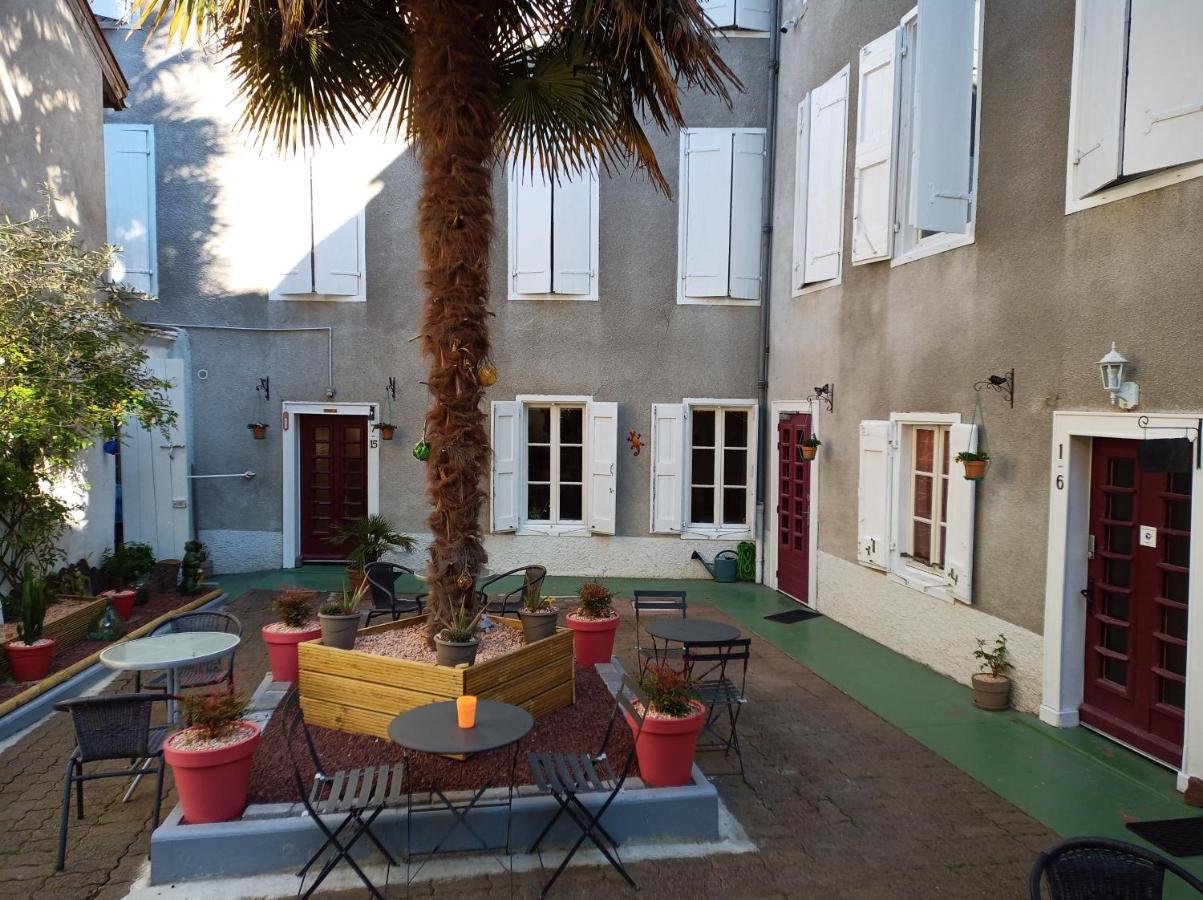 Hotel Confort 09 Ou Hc-09 Tarascon-sur-Ariège Εξωτερικό φωτογραφία