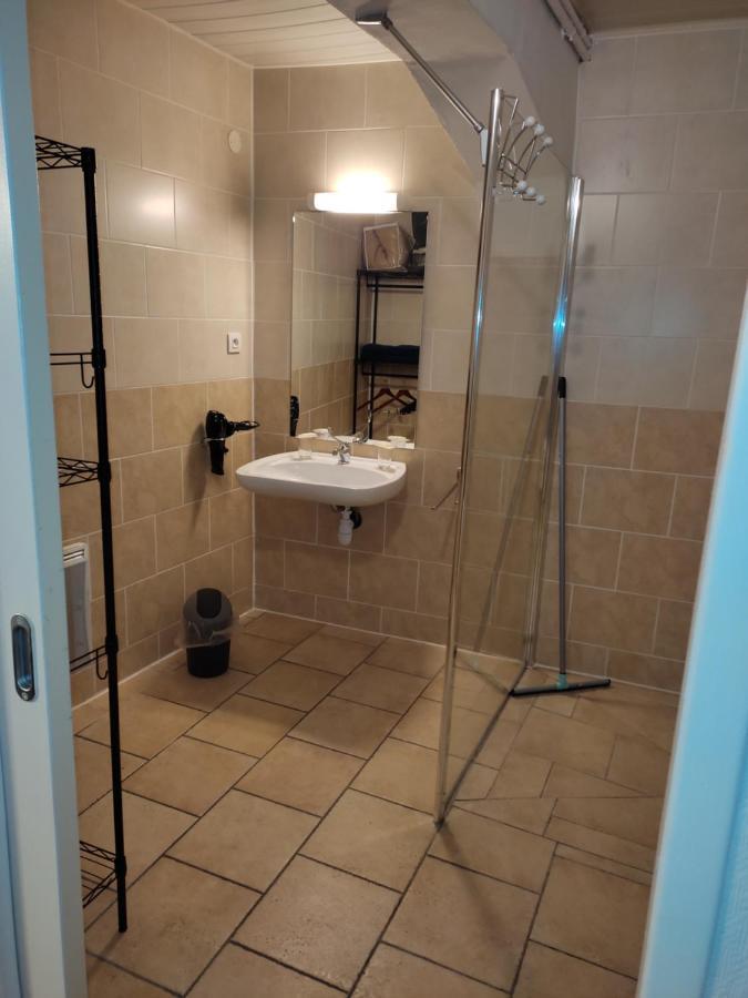 Hotel Confort 09 Ou Hc-09 Tarascon-sur-Ariège Εξωτερικό φωτογραφία