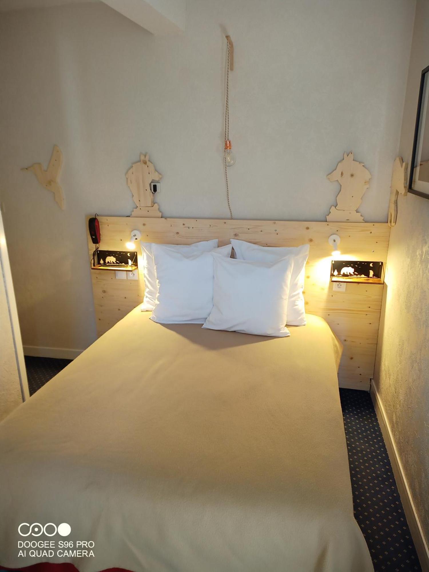 Hotel Confort 09 Ou Hc-09 Tarascon-sur-Ariège Εξωτερικό φωτογραφία