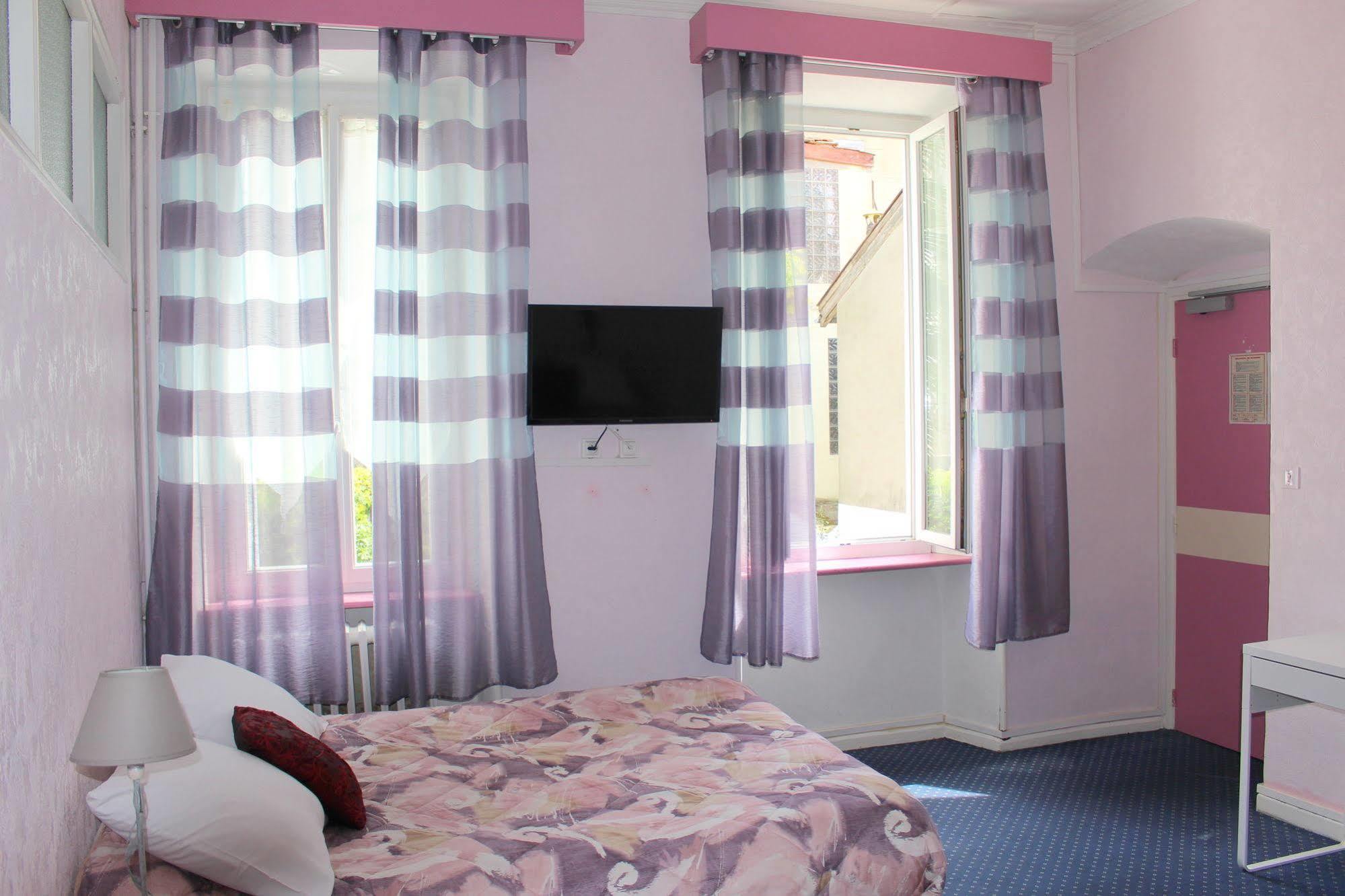 Hotel Confort 09 Ou Hc-09 Tarascon-sur-Ariège Εξωτερικό φωτογραφία